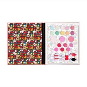 SANRIO HELLO KITTY BEAUTY BOOK FACE PALETTE AND ACCESSORIES ❤️ 25 PIECES